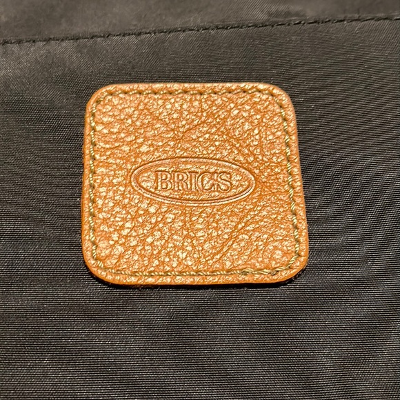 Bric's Messenger Black Nylon Crossbody Bag EUC - Picture 2 of 14